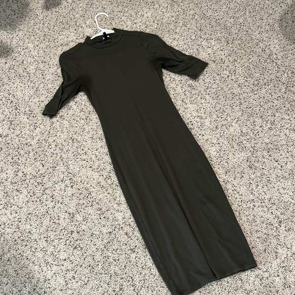 Express Dresses & Skirts - EXPRESS dark green turtleneck midi bodycon dress